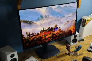 Alienware AW2725Q monitor review: 4K 240Hz QD-OLED glory, for less
