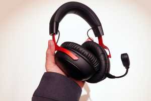 HyperX's Cloud III S headset brings 200 hours of battery on Bluetooth