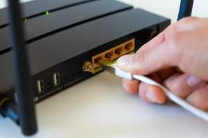 6 practical ways to use that USB port on your router