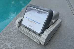 Smorobot Tank C1 robotic pool cleaner review: Short of greatness