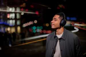 Score these noise-canceling Sony wireless headphones for 45% off