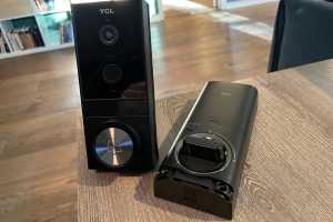 TCL D1 Max review: Smile for the smart lock