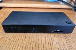 Ugreen Max 313 Thunderbolt 4 dock review: Stable but slow